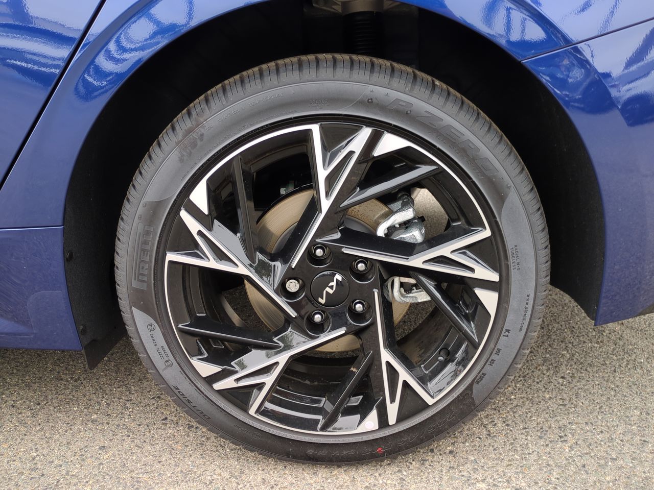 2025 Kia K5 GT-Line photo 28