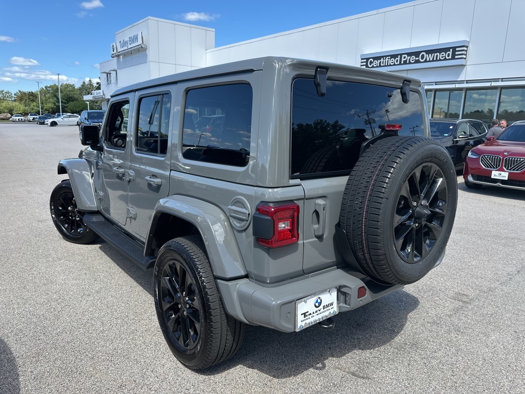2022 Jeep Wrangler Unlimited Sahara High Altitude photo 4