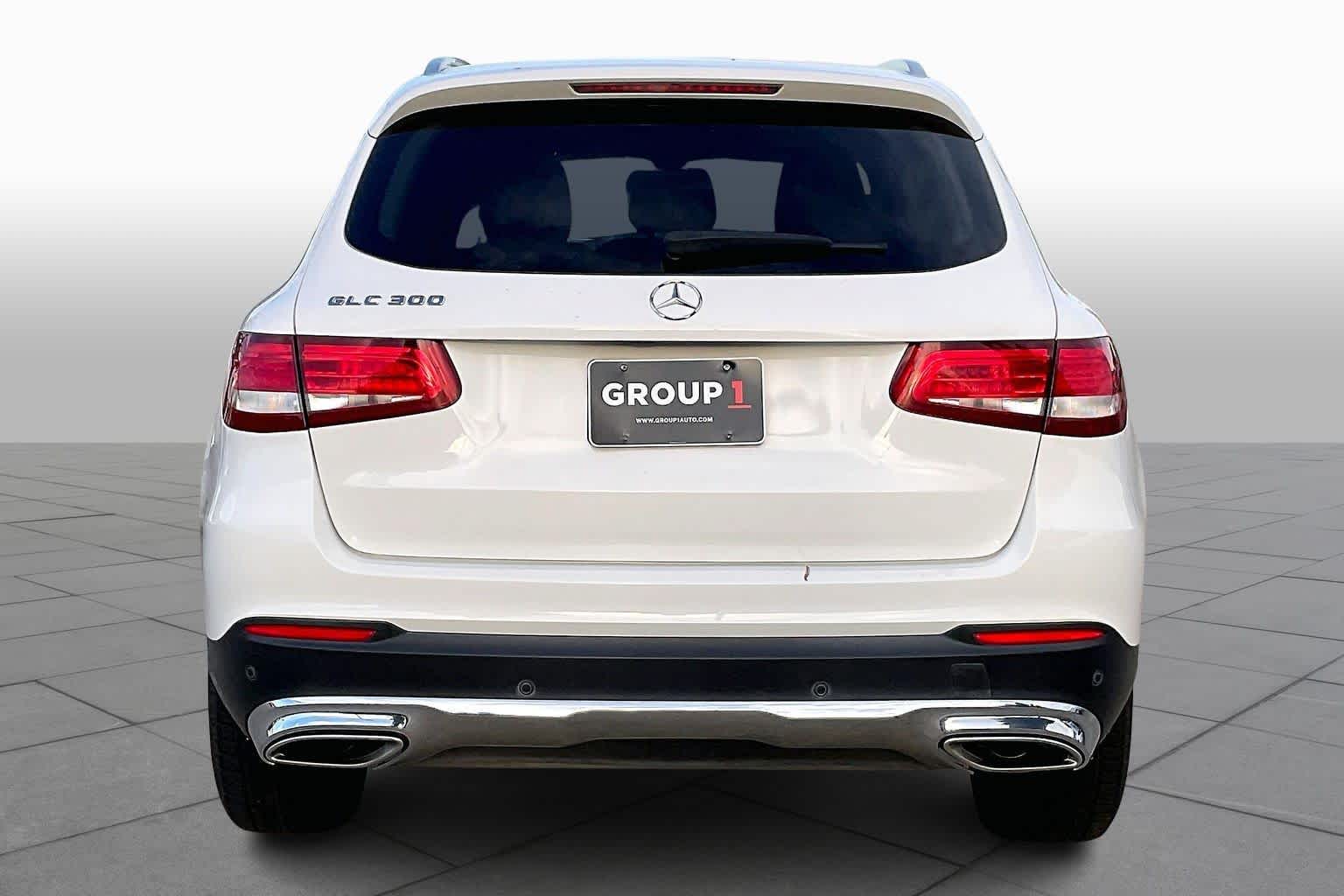 2019 Mercedes Benz GLC 300 photo 4