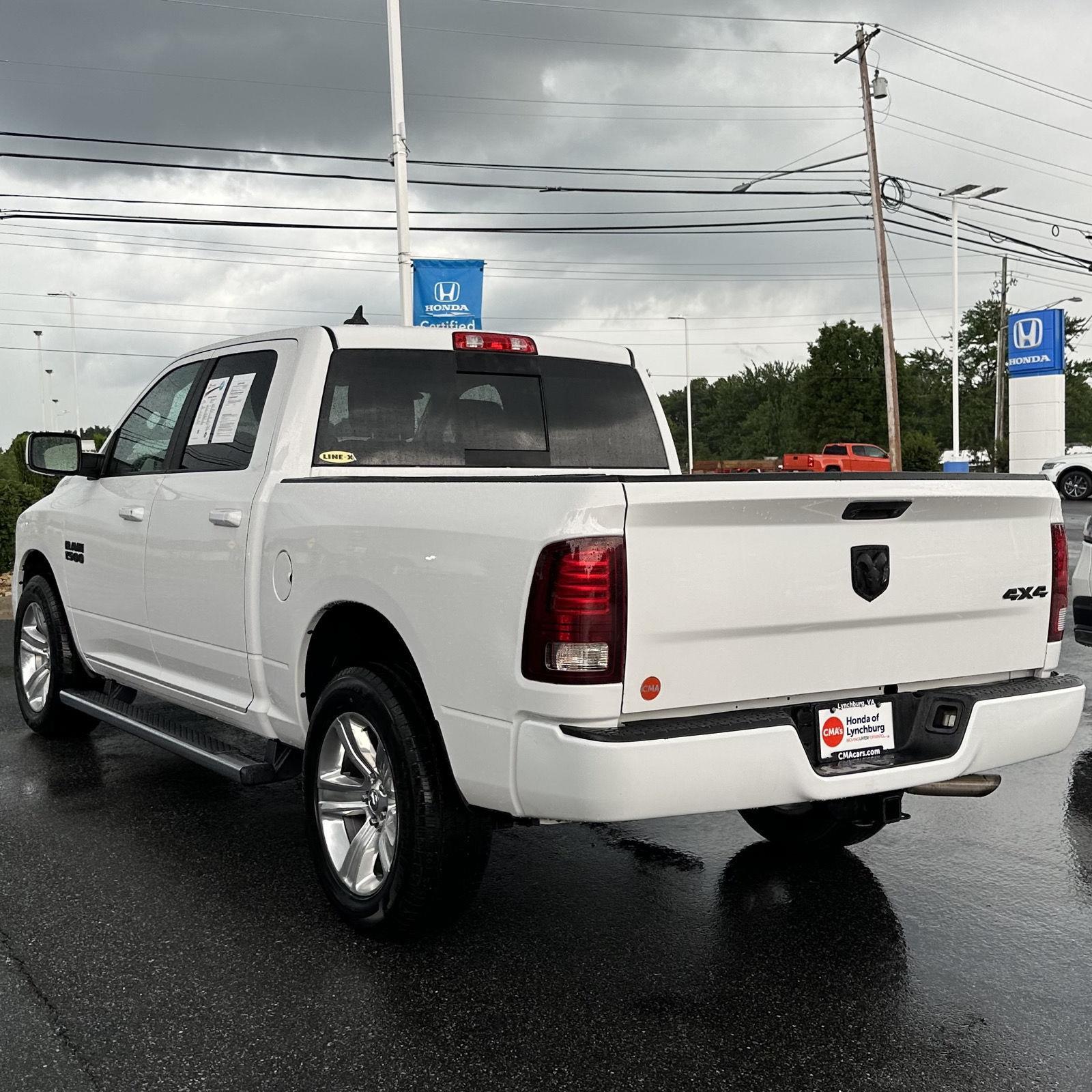 2017 Ram 1500 Sport photo 3