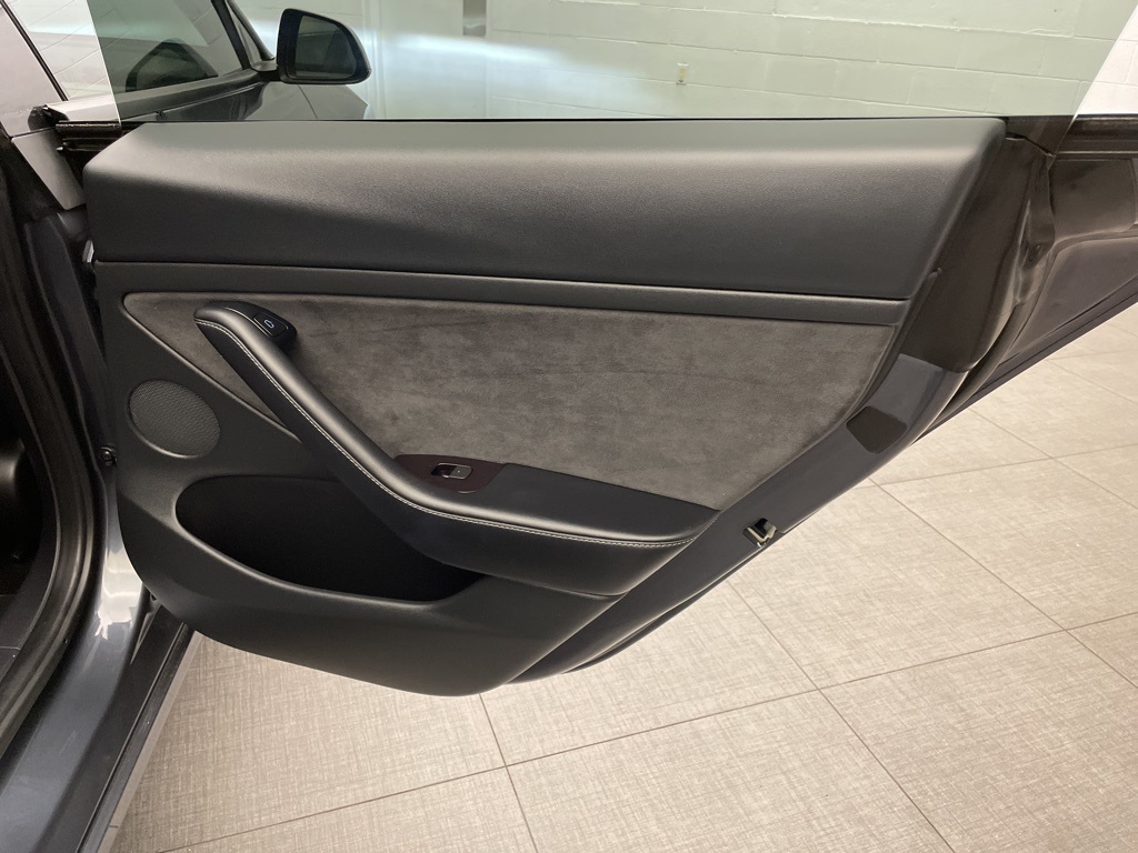 2023 Tesla Model 3 photo 22