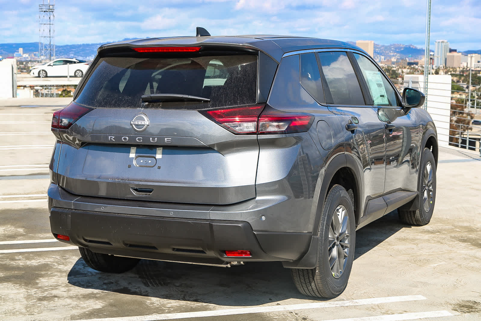2025 Nissan Rogue S photo 6