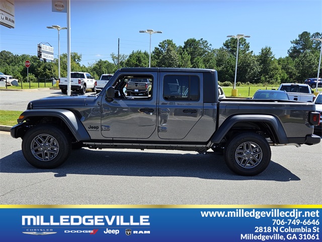 2025 Jeep Gladiator Sport S photo 4