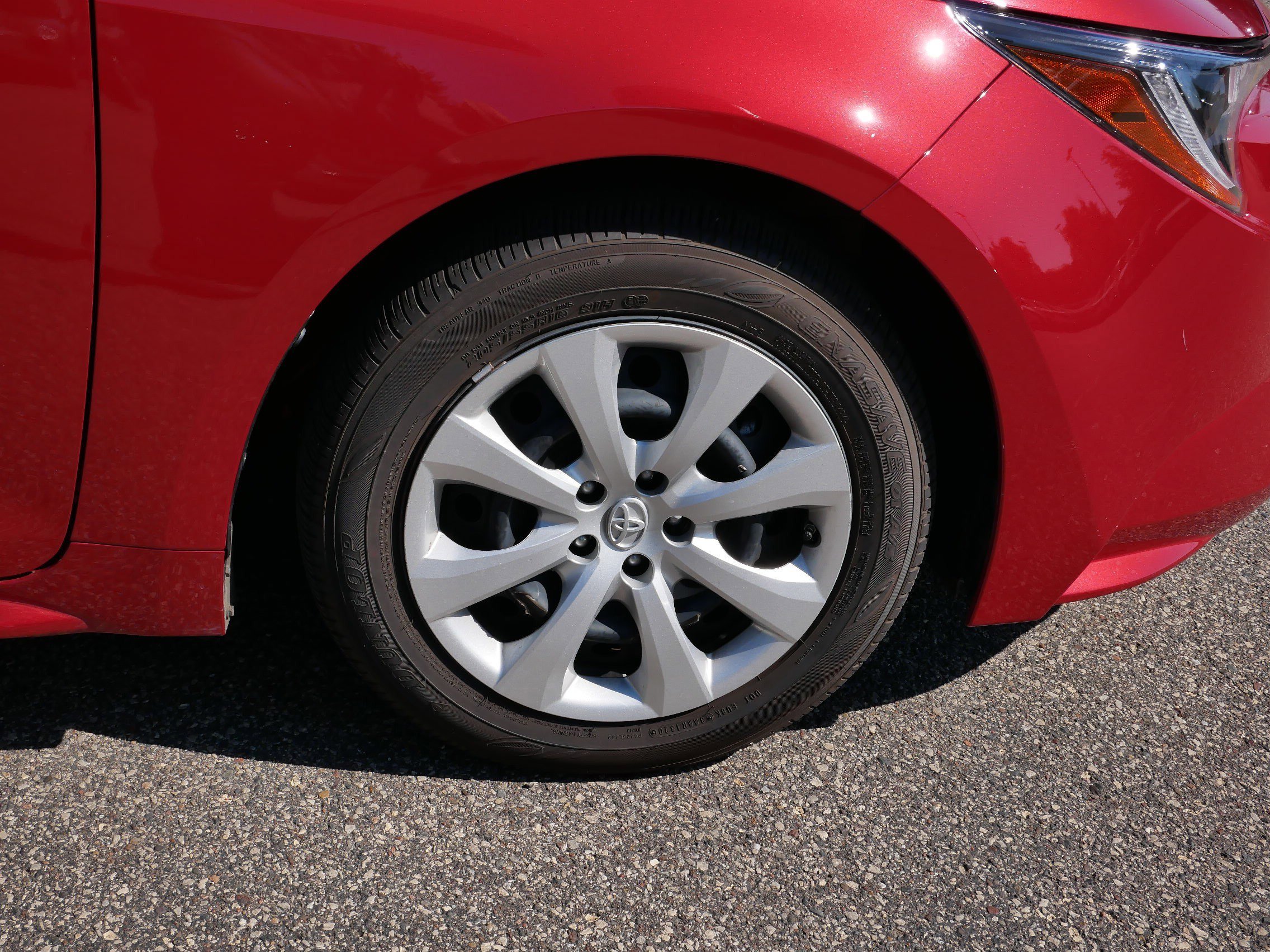 2021 Toyota Corolla LE photo 15