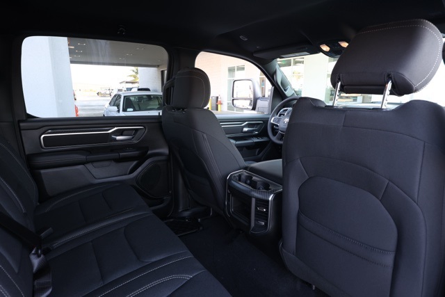 New 2026 Diamond Black Crystal Pearl-Coat Exterior Paint RAM Big Horn Sport Appearance image 15