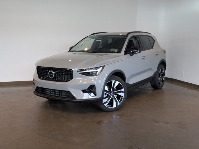 2026 Volvo XC40 Ultra's photo