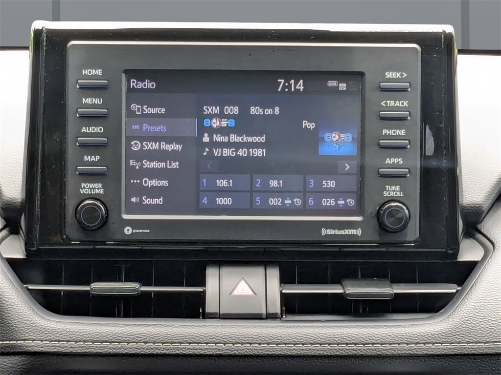 2021 Toyota RAV4 LE photo 16
