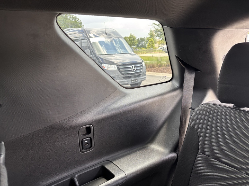 2023 Chevrolet Traverse Cloth 1LT photo 11