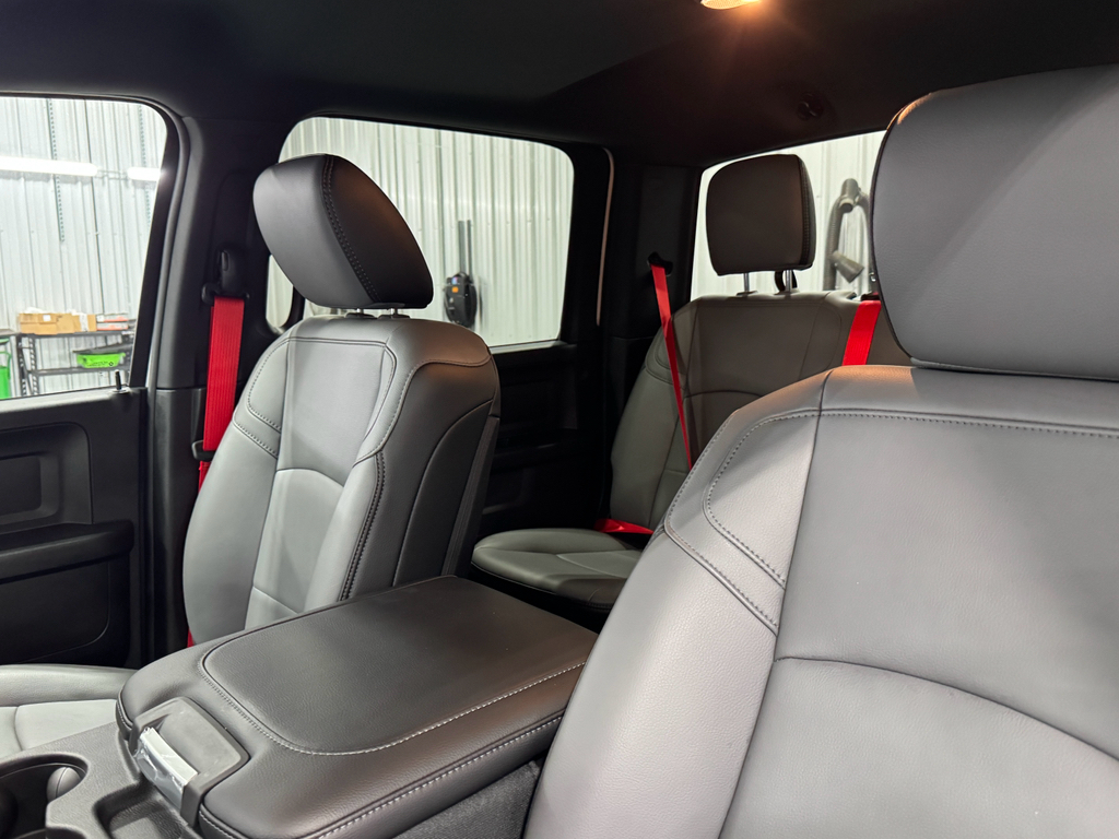 2025 Ram 3500 Tradesman photo 5