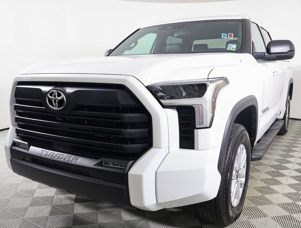 2025 Toyota Tundra SR5 photo 2