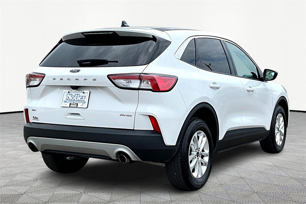 Used 2022 Ford Escape SE with VIN 1FMCU9G68NUA81194 for sale in Kansas City
