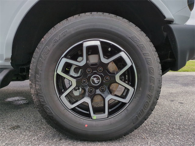 2025 Ford Bronco Outer Banks photo 10