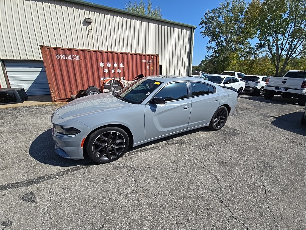 2022 Dodge Charger SXT photo 2