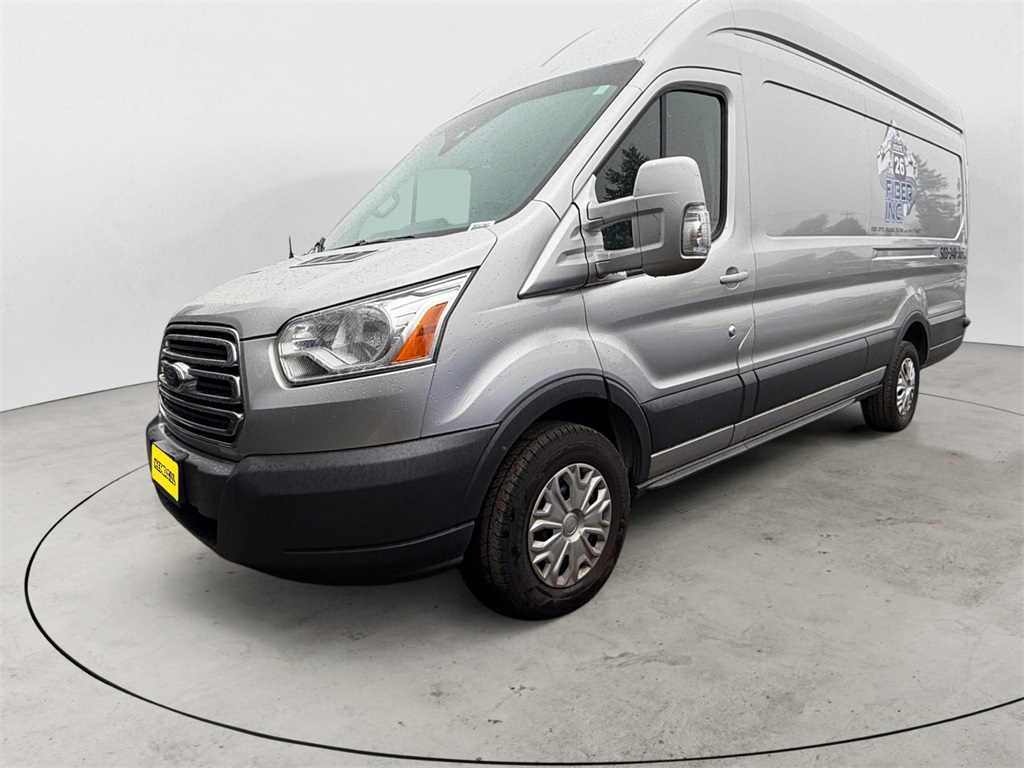 2015 Ford Transit Base's photo