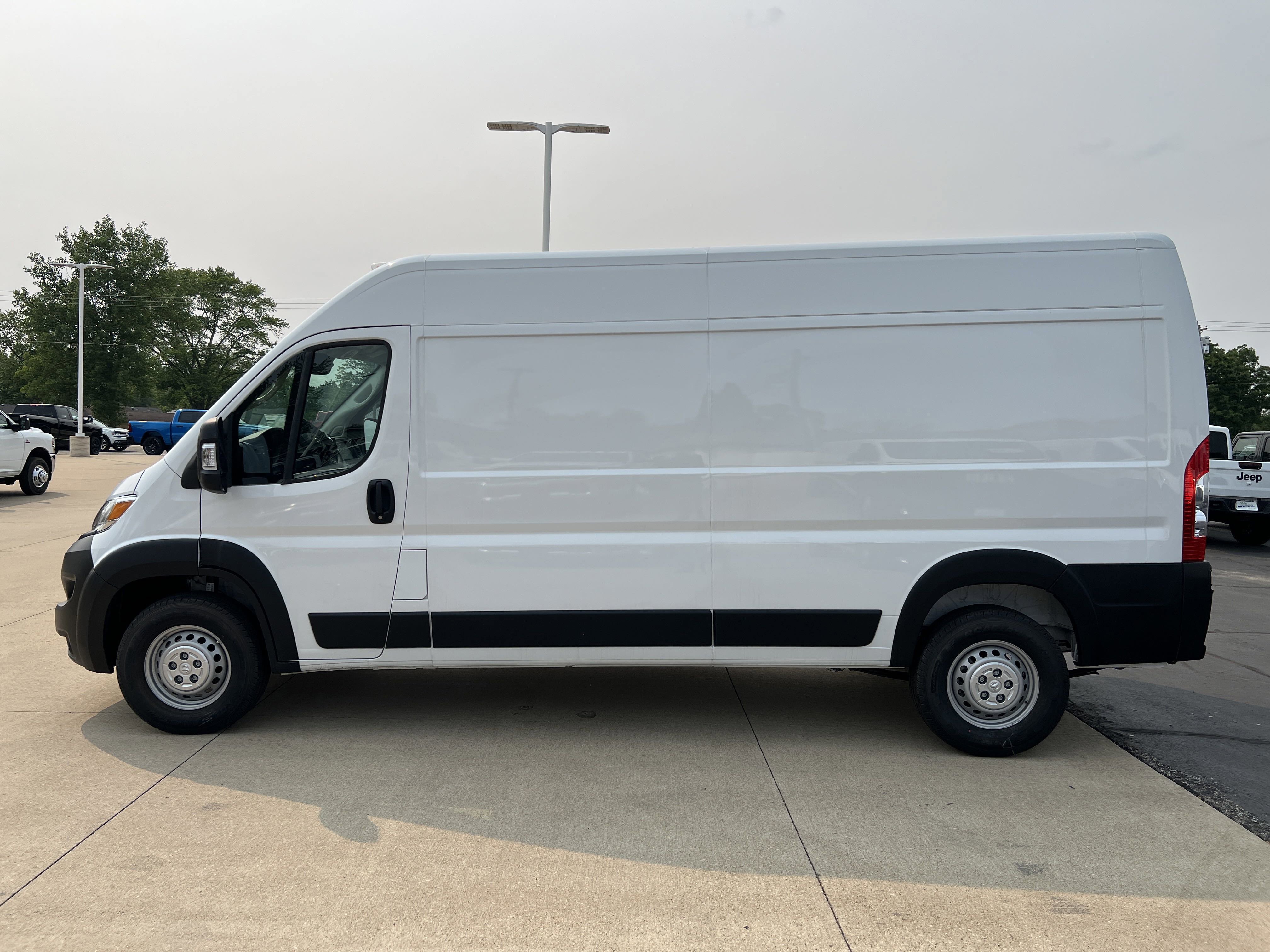 2025 Ram ProMaster 3500 photo 4