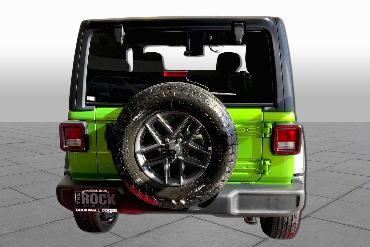 2025 Jeep Wrangler Sport photo 3