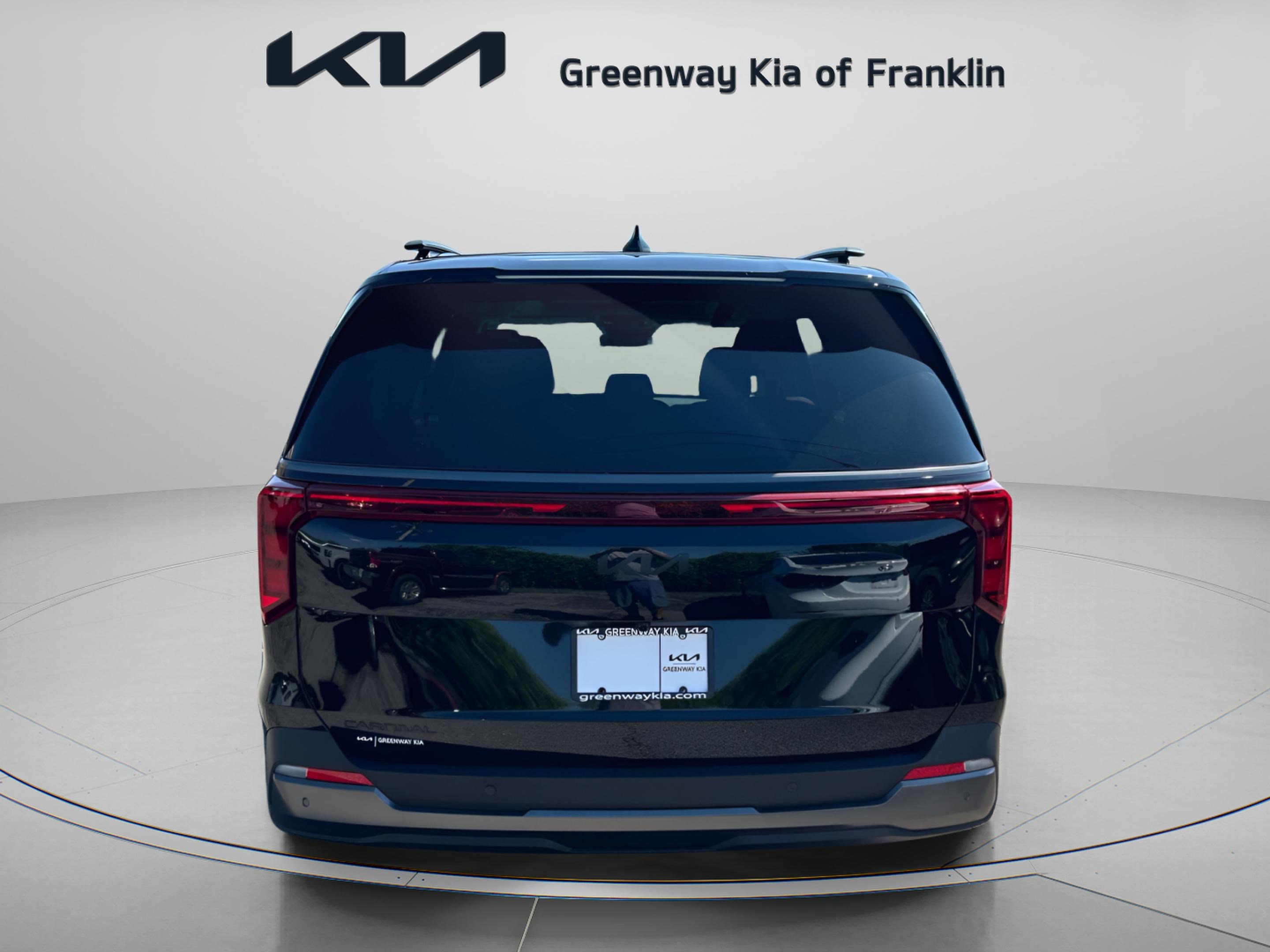 2026 Kia Carnival SX photo 6