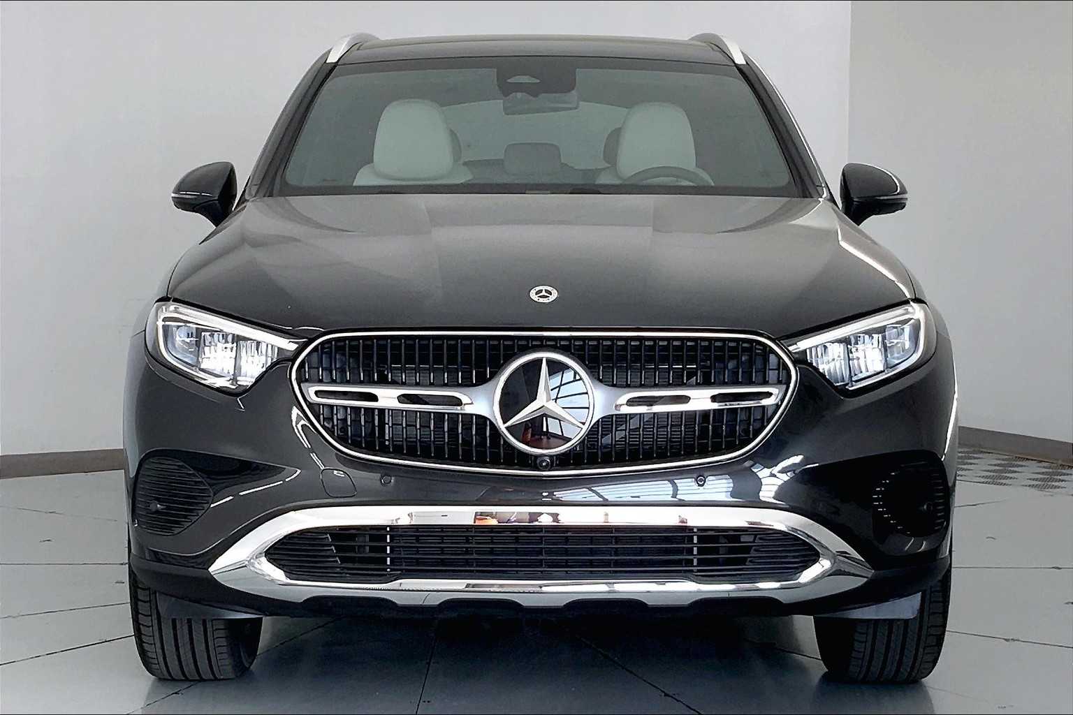 2026 Mercedes Benz GLC 300 4MATIC photo 6