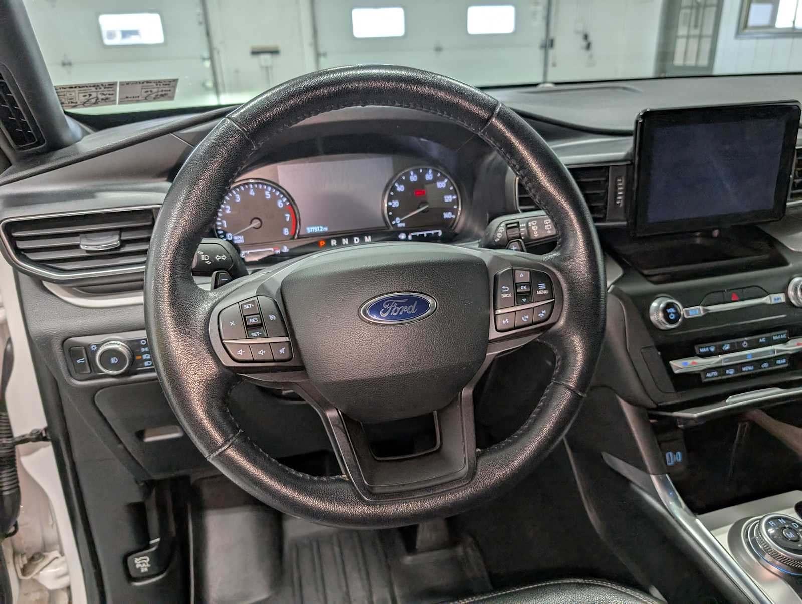 2020 Ford Explorer XLT photo 33