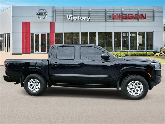 2024 Nissan Frontier SV photo 2
