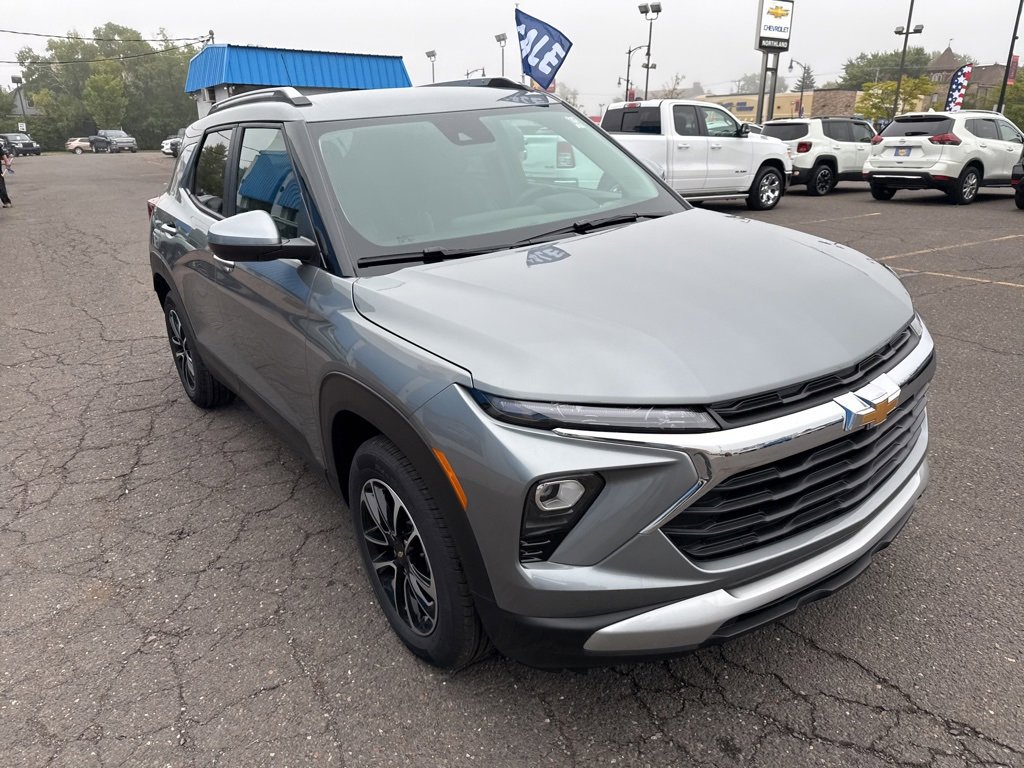 2026 Chevrolet Trailblazer LT photo 3