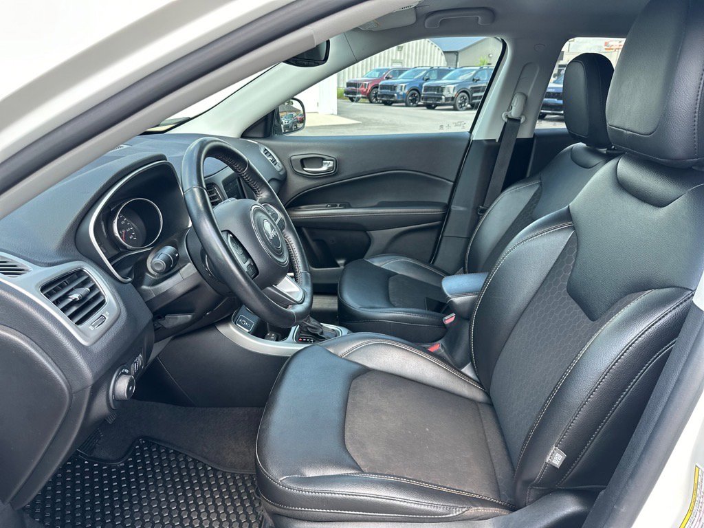 2021 Jeep Compass Latitude photo 15