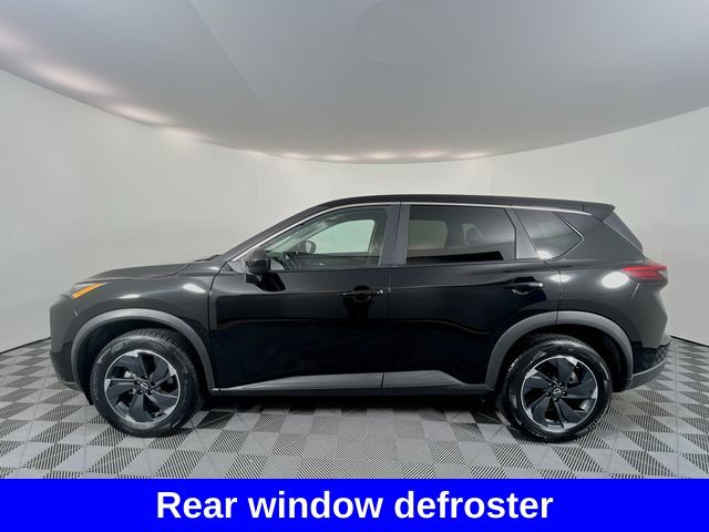 2024 Nissan Rogue SV photo 2