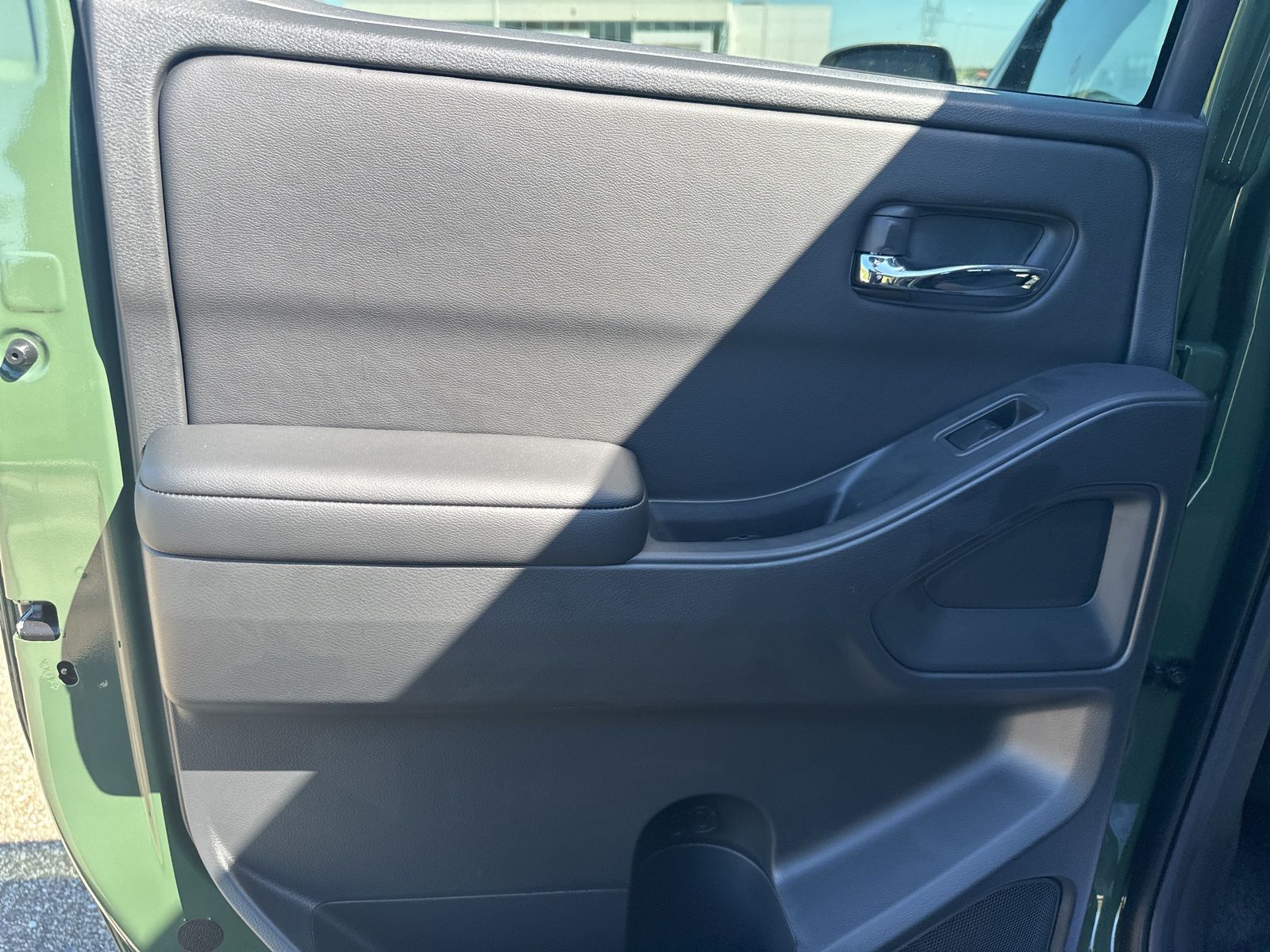 2025 Nissan Frontier SV photo 31