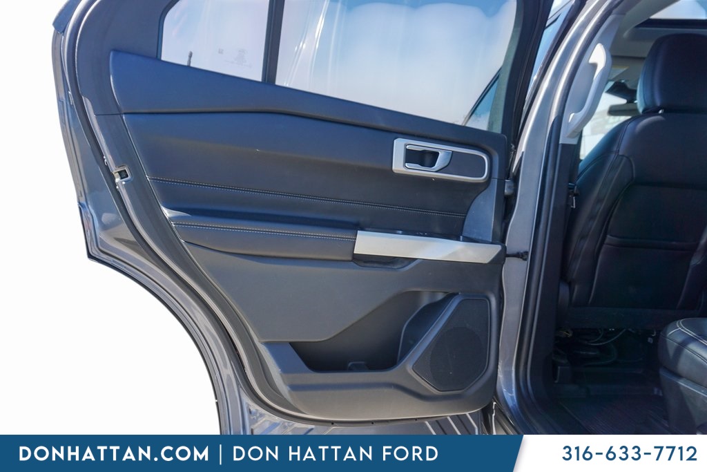 2022 Ford Explorer XLT photo 19
