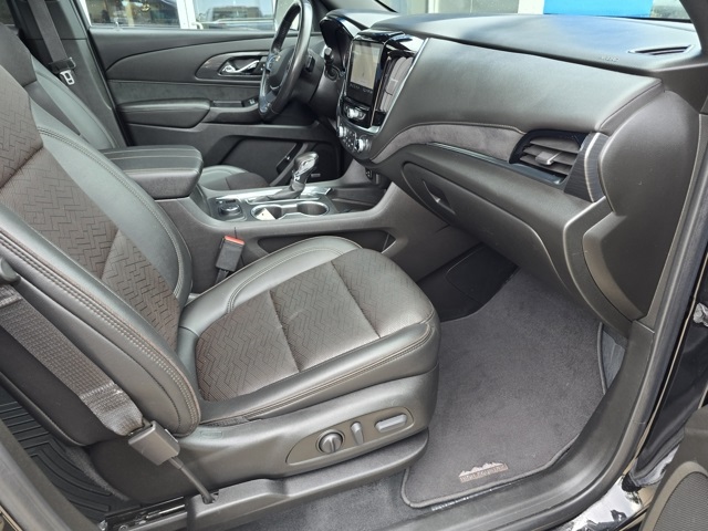 2022 Chevrolet Traverse High Country photo 32