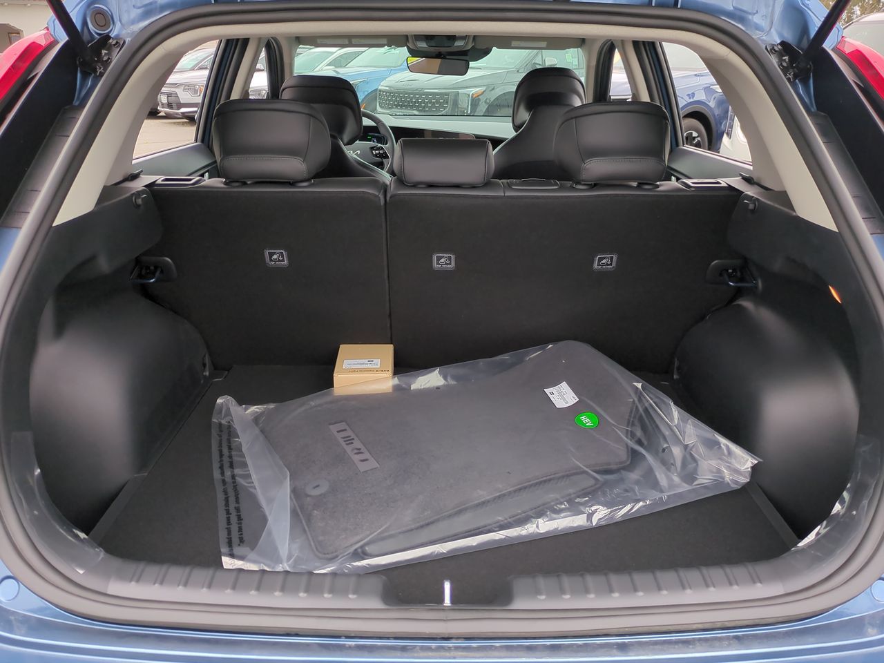 2025 Kia Niro EX photo 20