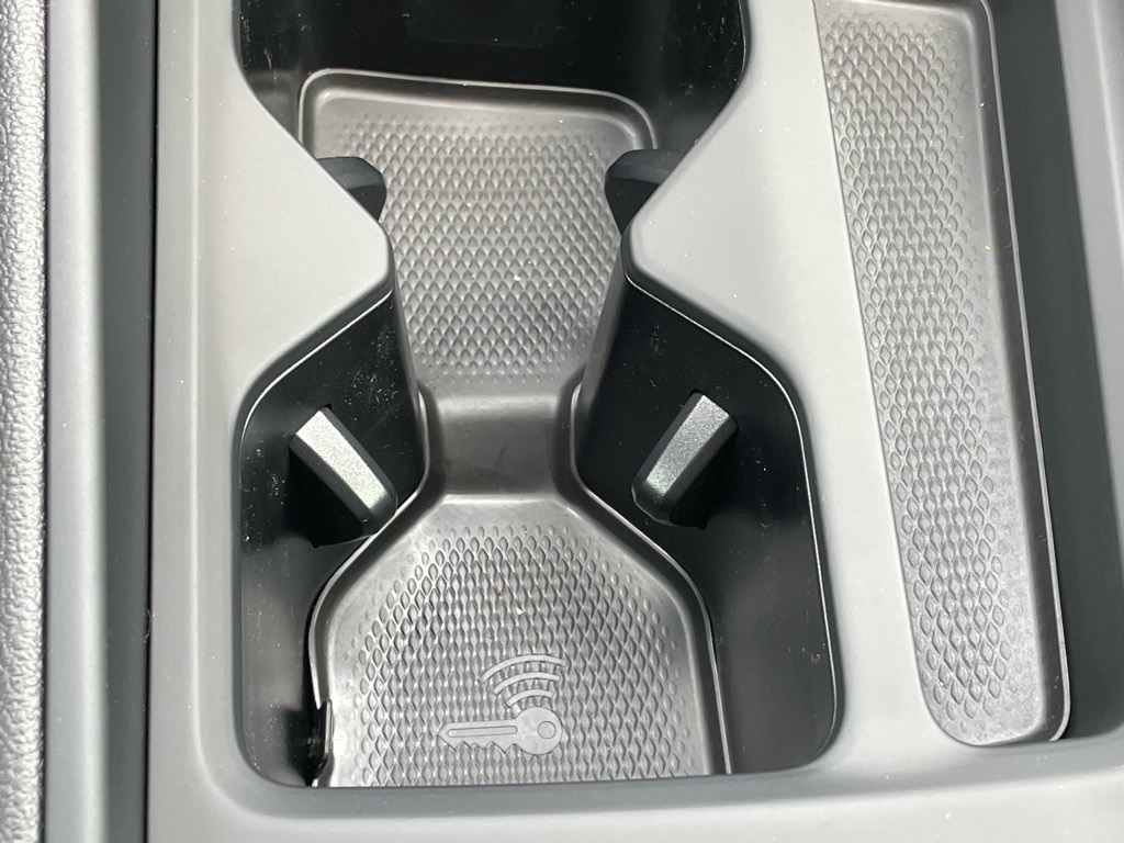 2025 Volkswagen Tiguan SE photo 12