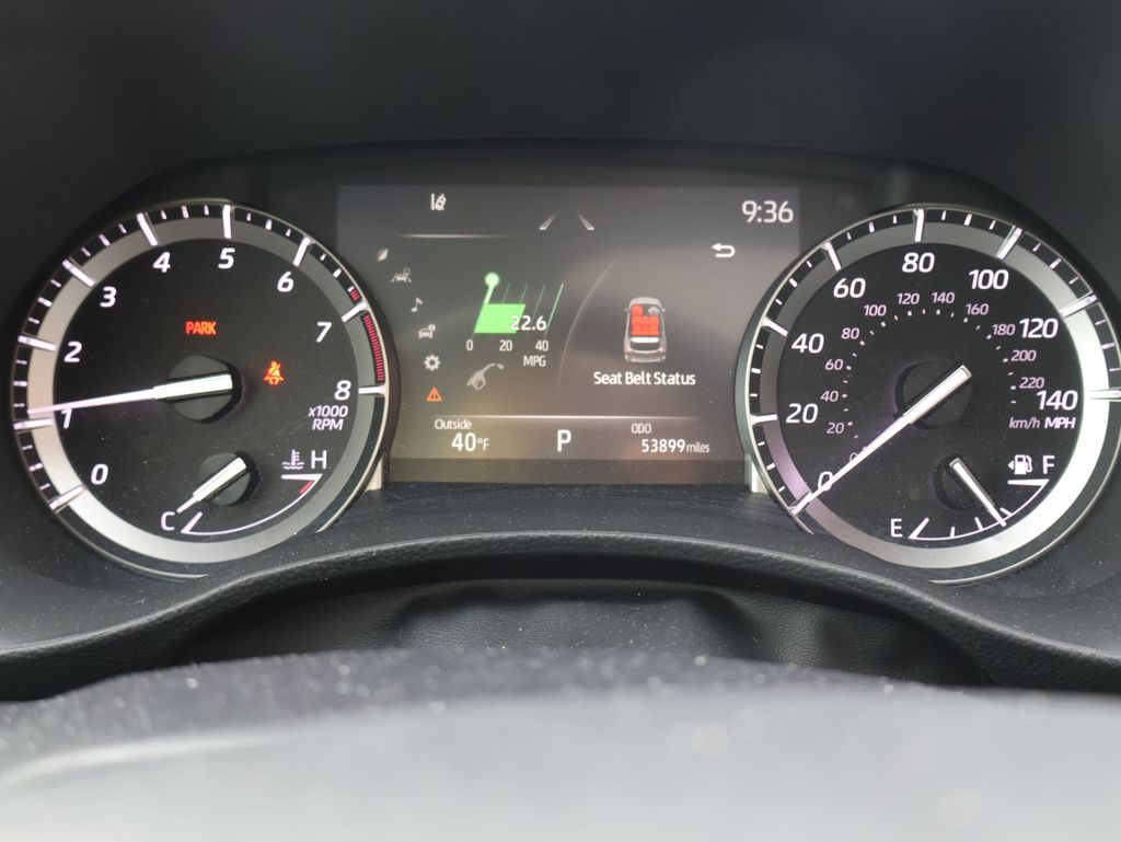 2022 Toyota Highlander XLE photo 2