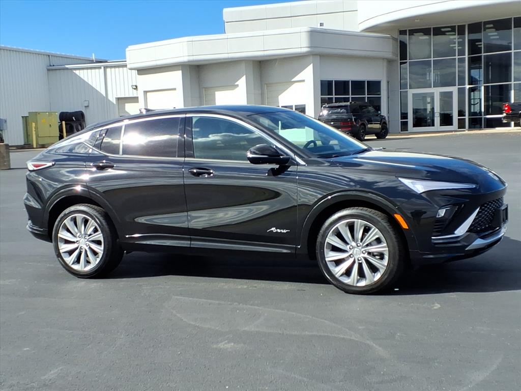2024 Buick Envista Avenir photo 2