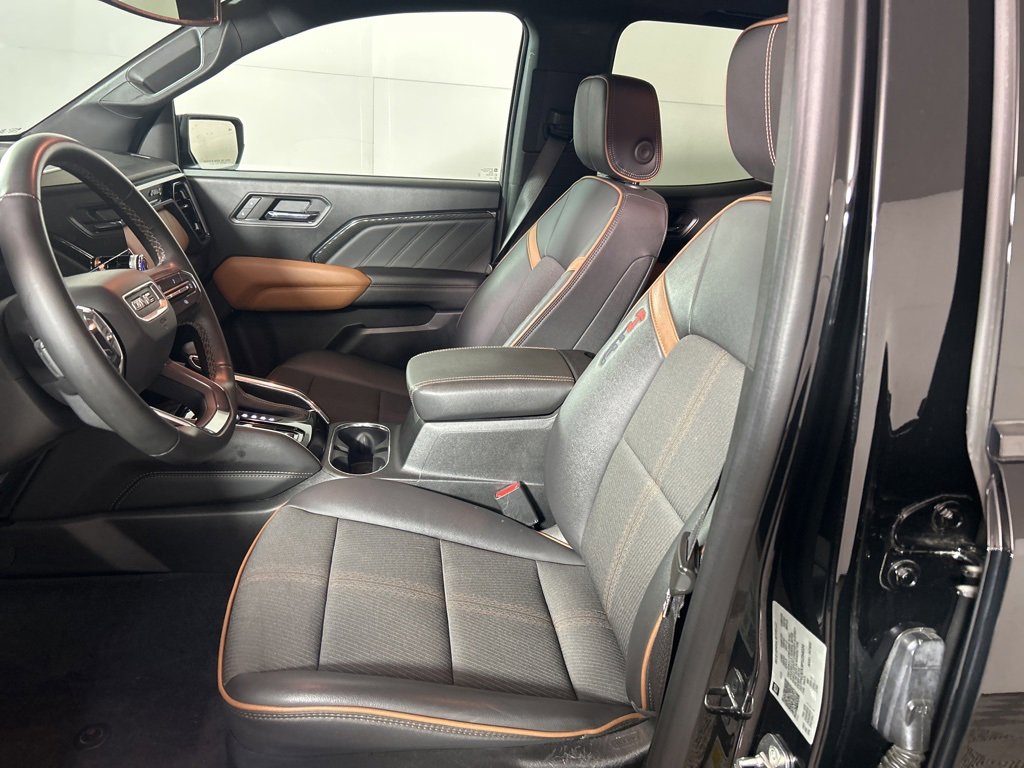 2023 Gmc Canyon AT4 photo 2