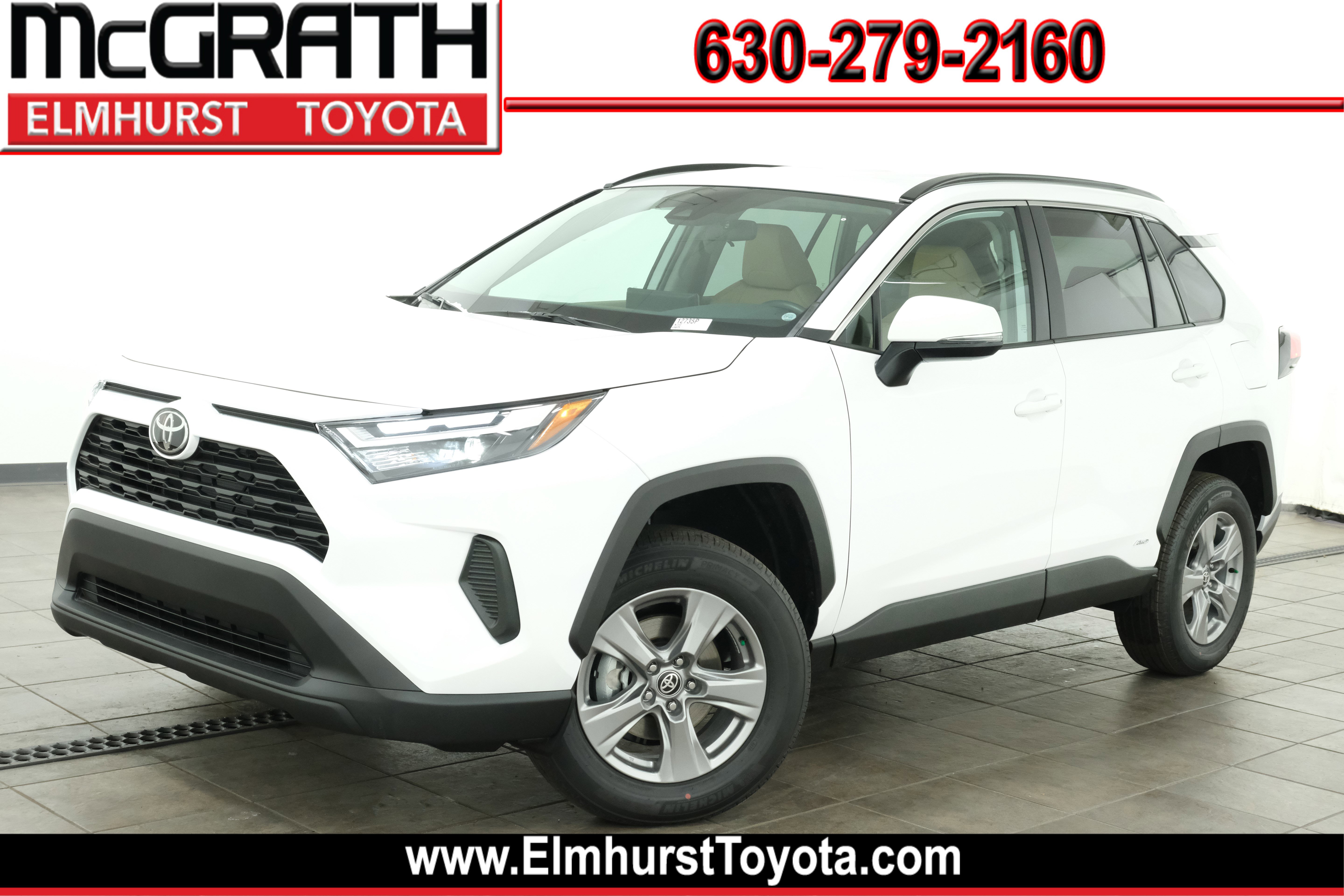 2025 Toyota RAV4 LE's photo