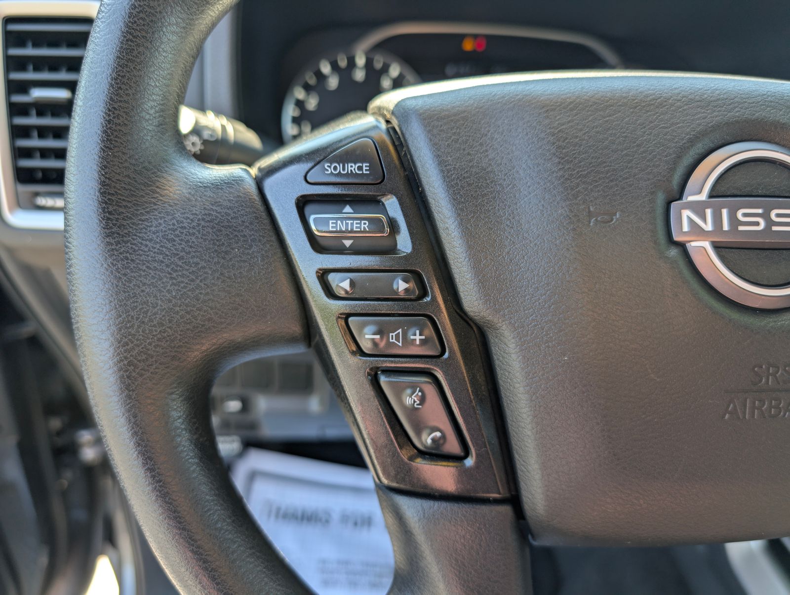 2023 Nissan Frontier SV photo 14