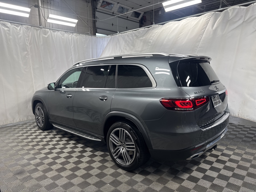 2022 Mercedes Benz GLS 450 4MATIC photo 4