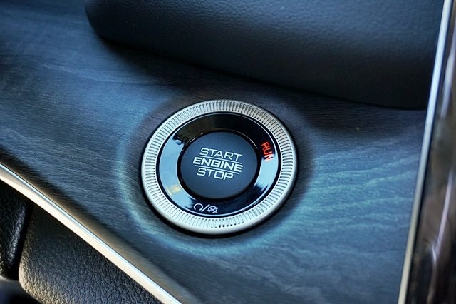 New 2023 Midnight Sky Exterior Paint Jeep 4xe image 39