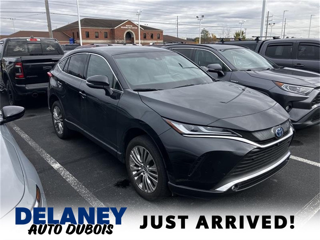 2023 Toyota Venza Limited's photo