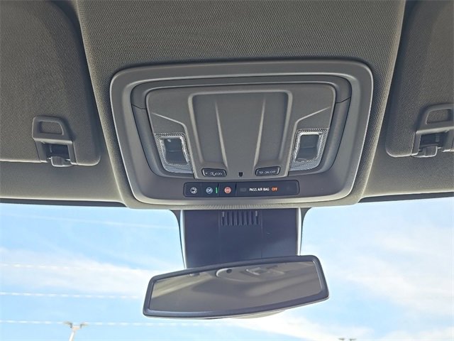 2025 Chevrolet Silverado 3500HD photo 21