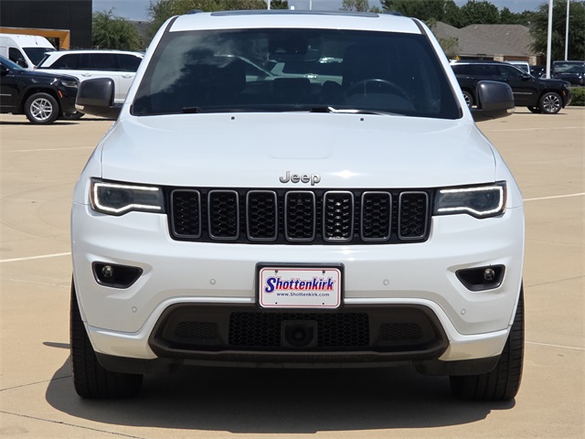 2021 Jeep Grand Cherokee Anniversary Edition photo 2