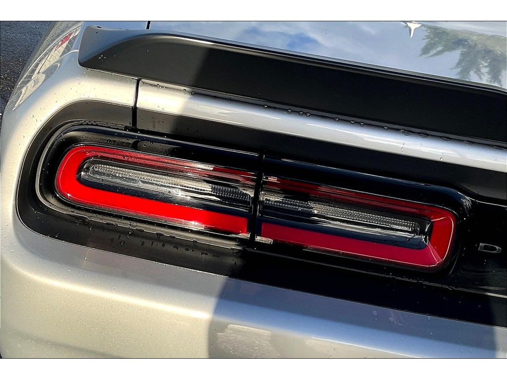 2020 Dodge Challenger R/T Plus photo 27