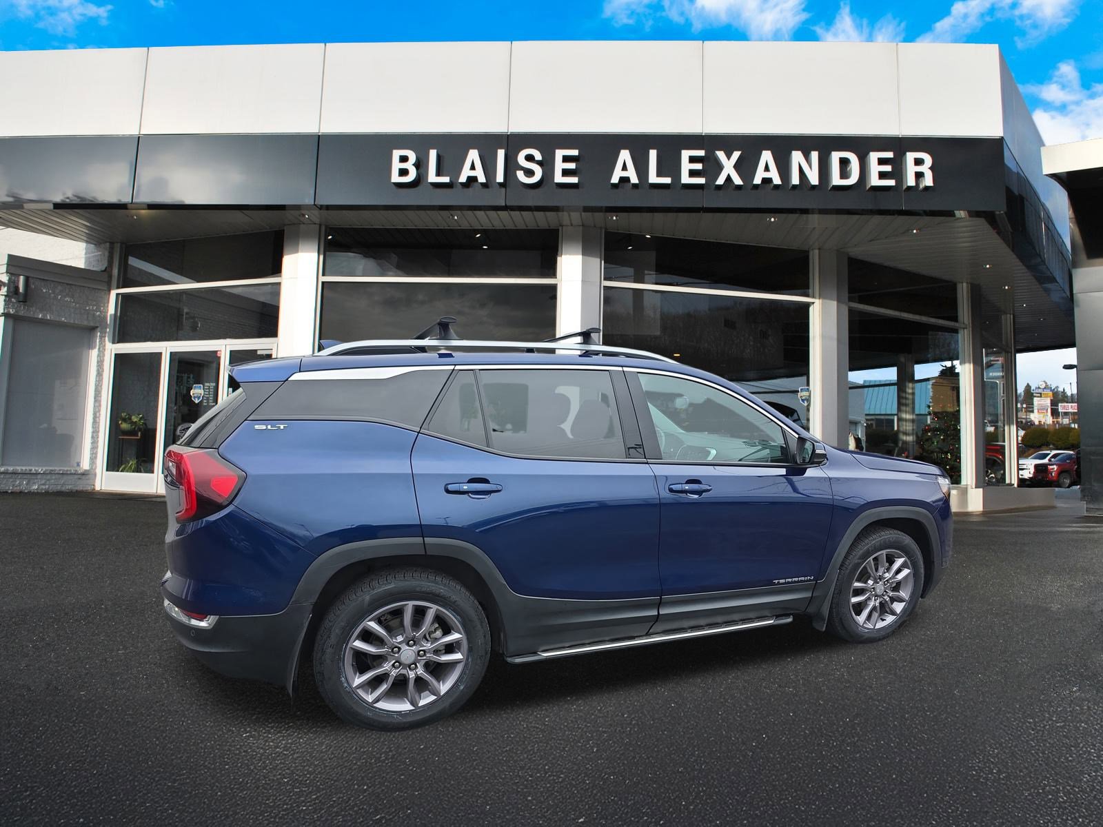 2022 Gmc Terrain SLT photo 2