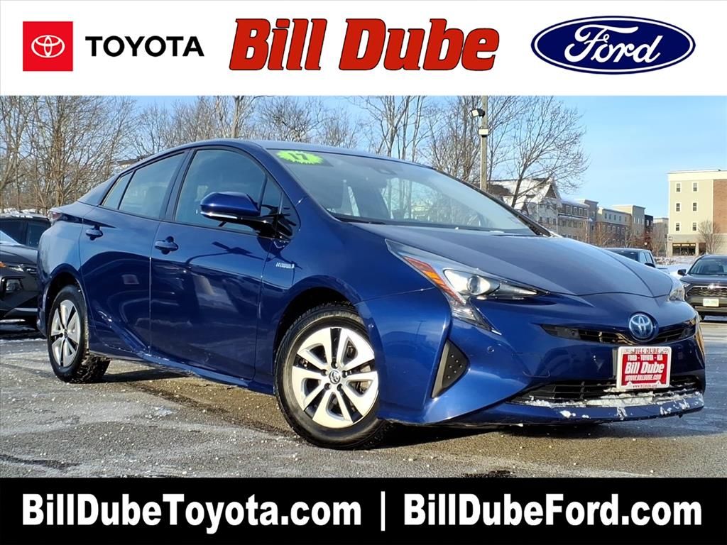 2017 Toyota Prius Two's photo