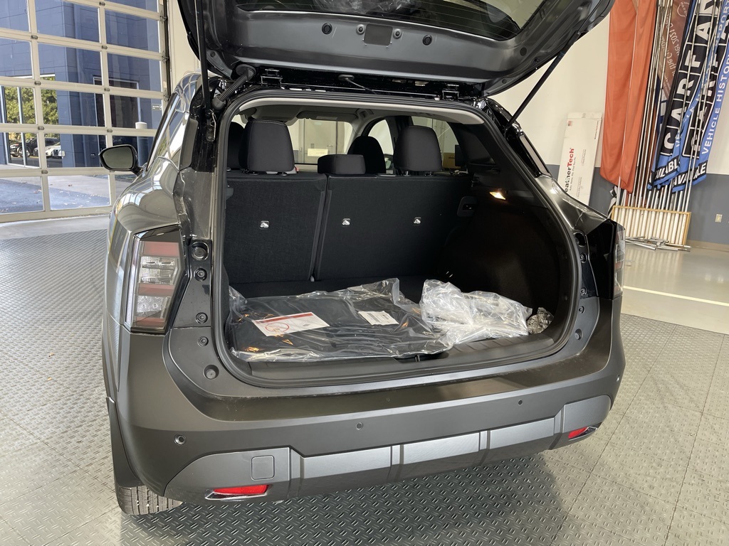2026 Nissan Kicks SV photo 4