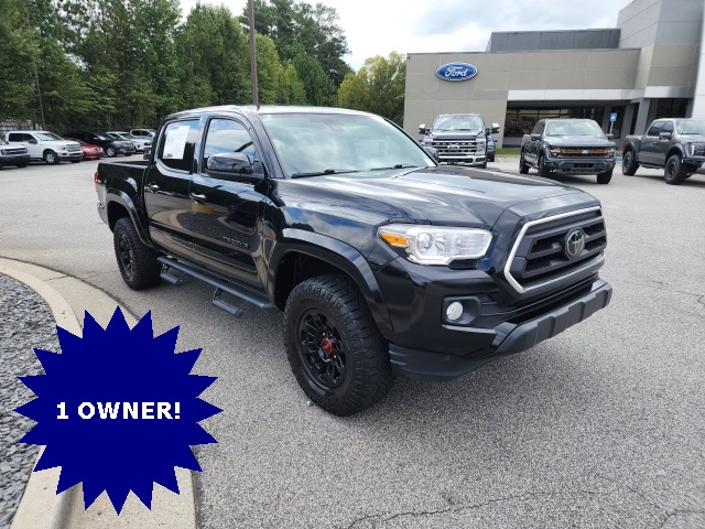 2022 Toyota Tacoma SR5 V6 photo 2