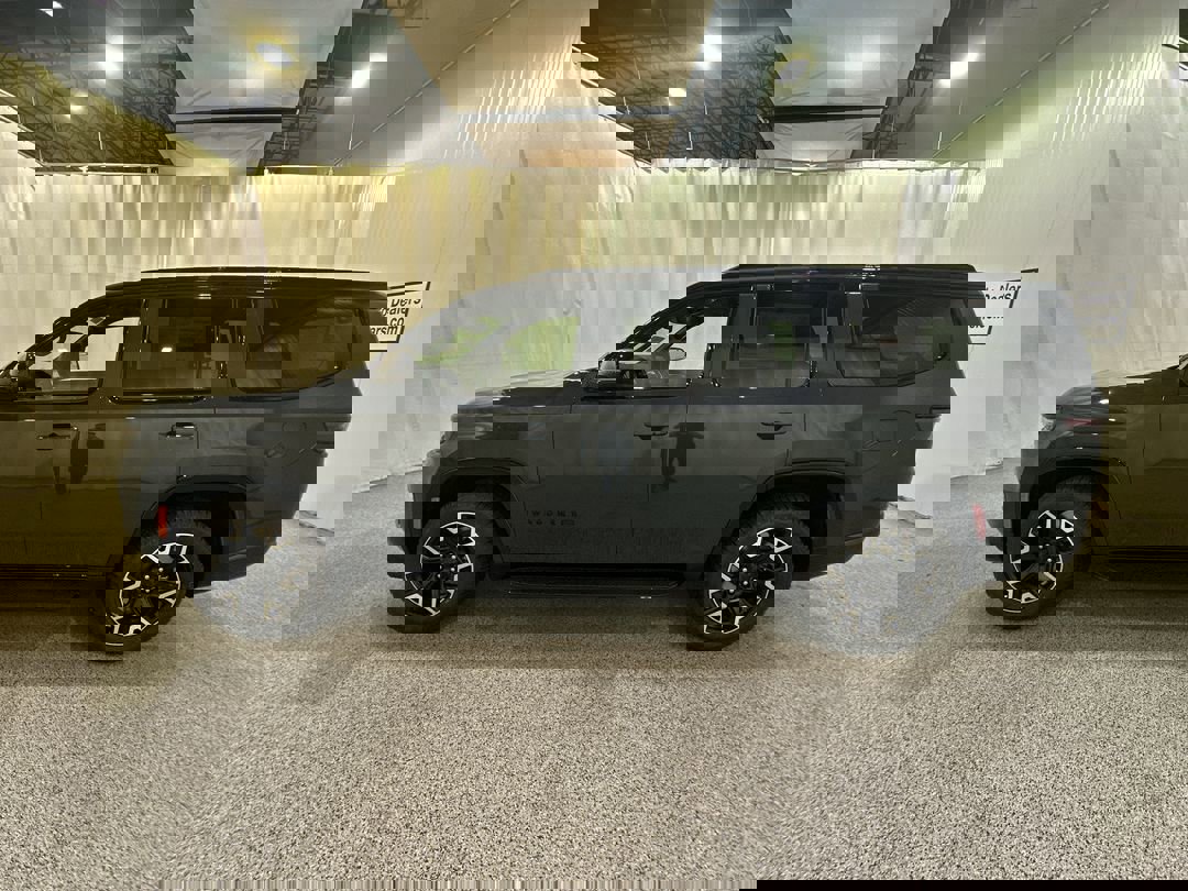 2025 Jeep Wagoneer Series II Overland photo 4