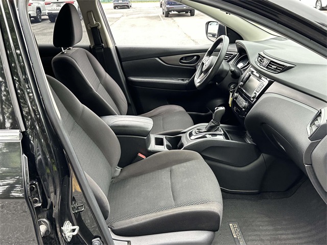 2021 Nissan Rogue Sport SV photo 11