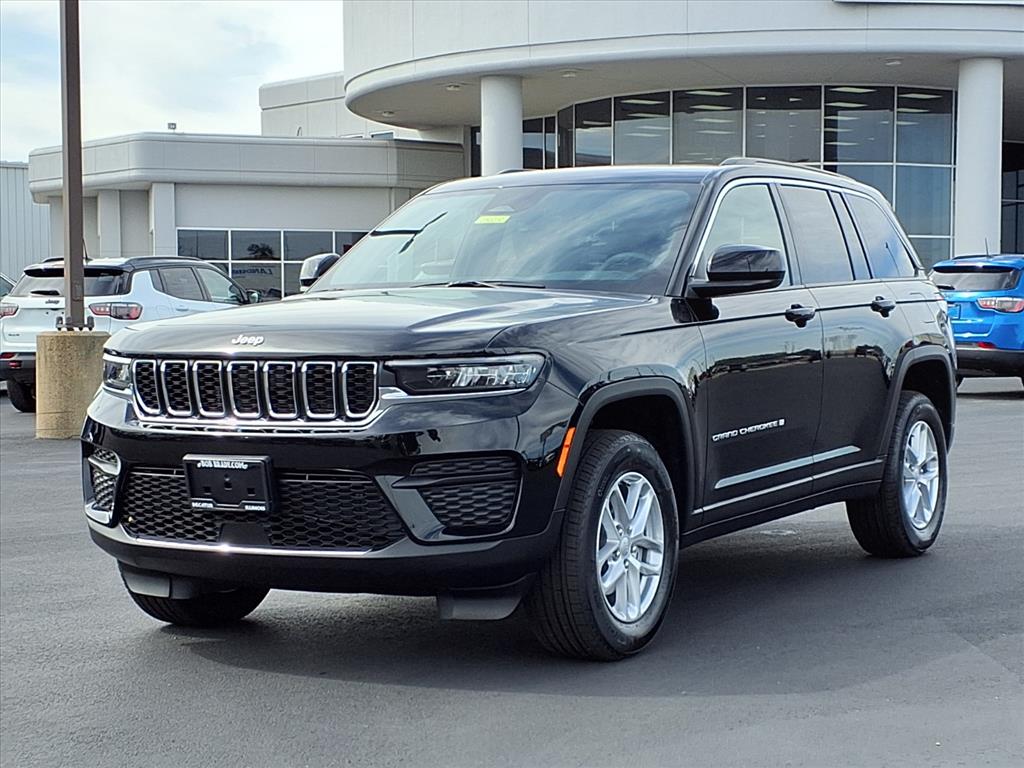 2025 Jeep Grand Cherokee Laredo X photo 10